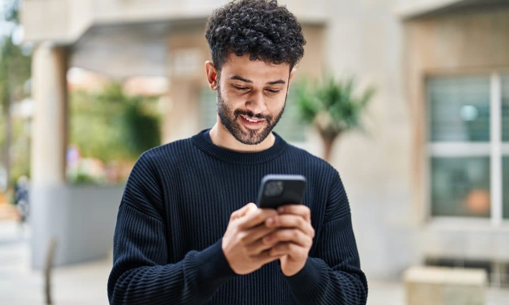 Meet Dave: the world’s first conversation AI tool for cancer
